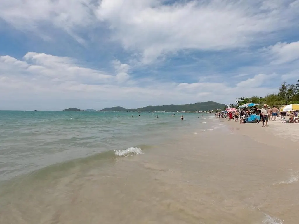 Lindo Apartamento Em Canasvieiras A Uma Quadra Do Mar - Proximo Ao Trapiche Dos Barcos Piratas Florianopolis