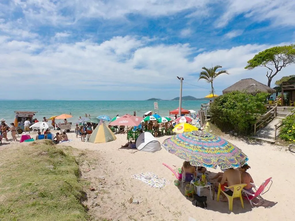 Lindo Apartamento Em Canasvieiras A Uma Quadra Do Mar - Proximo Ao Trapiche Dos Barcos Piratas Florianopolis 0*,  Brazil