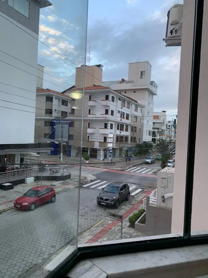 Lindo Apartamento Em Canasvieiras A Uma Quadra Do Mar - Proximo Ao Trapiche Dos Barcos Piratas Florianopolis 0*,